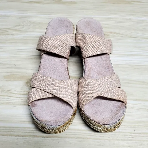 Charleston Beige Espadrille Wedge Sandals Size 10