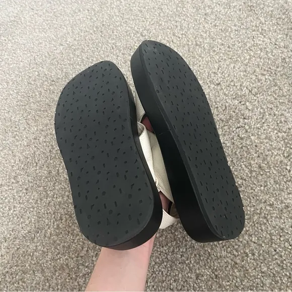 Charlotte Stone Anto Cross Sandals