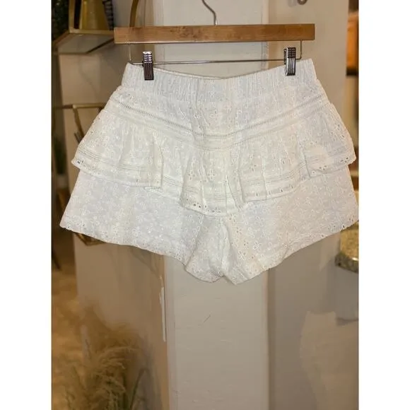 Chelsea and Violet Santorini White Eyelet Ruffle Shorts Size Small NEW