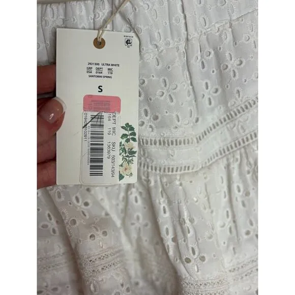 Chelsea and Violet Santorini White Eyelet Ruffle Shorts Size Small NEW