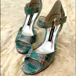 Chinese Lauder Blue Croc embossed sandals 6.5