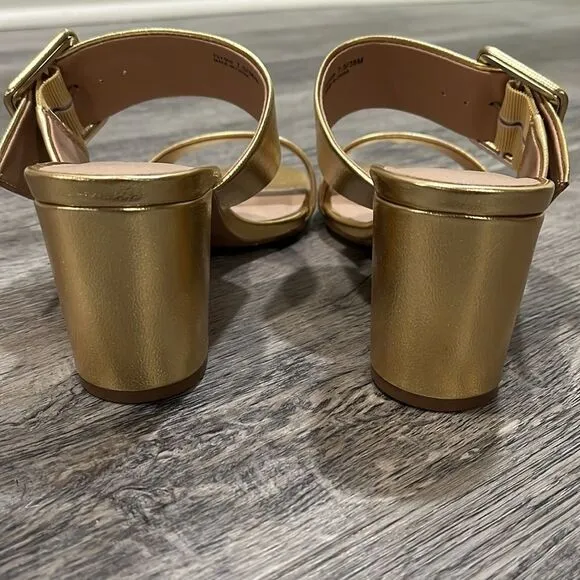 Chinese Laundry NWOB gold buckle heel sandals 7.5