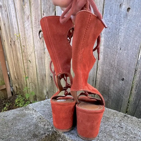 Chloé Foster Cinnamon Suede Gladiator Wedge Sandal 37