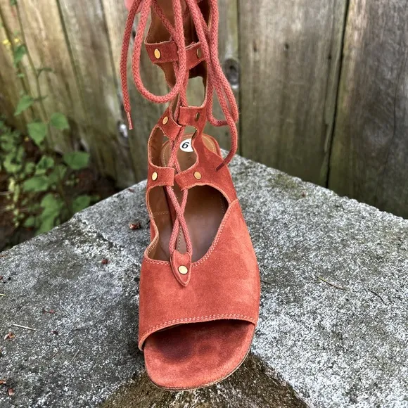 Chloé Foster Cinnamon Suede Gladiator Wedge Sandal 37