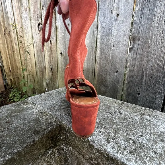 Chloé Foster Cinnamon Suede Gladiator Wedge Sandal 37