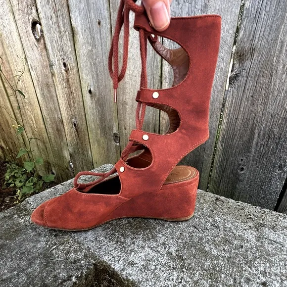 Chloé Foster Cinnamon Suede Gladiator Wedge Sandal 37