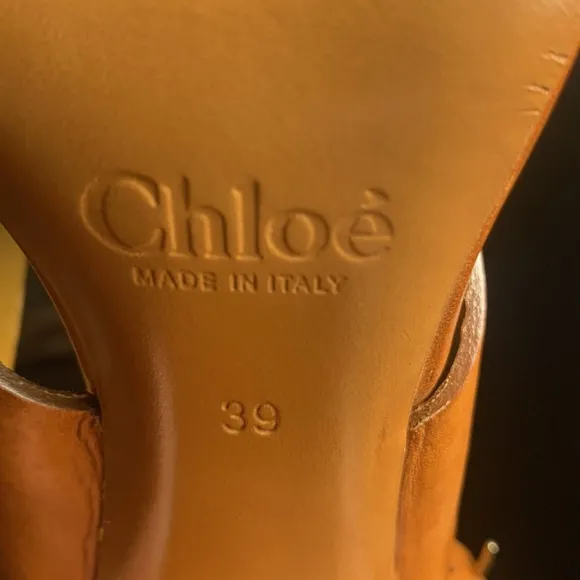Chloe Made in Italy Natural Leather Sandal Heels.  Sz 39