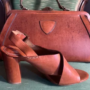 Chloe Made in Italy Natural Leather Sandal Heels.  Sz 39