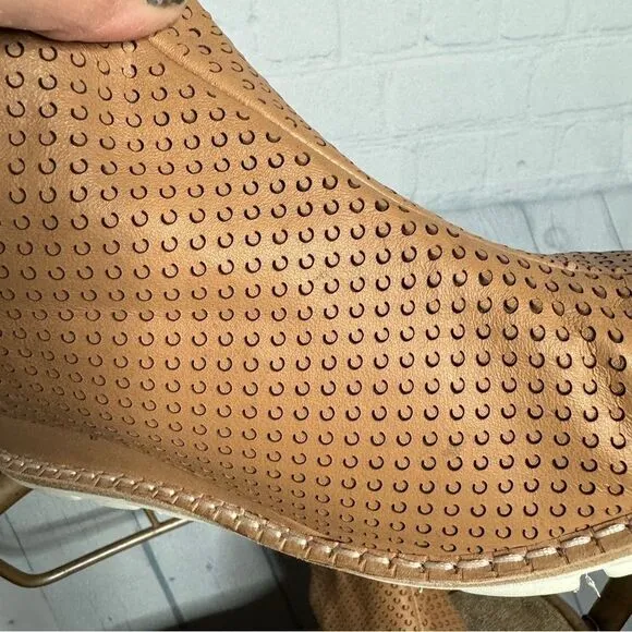 Chocolat Blu tan perforated saddle leather wedge ankle strap sandals 40 new