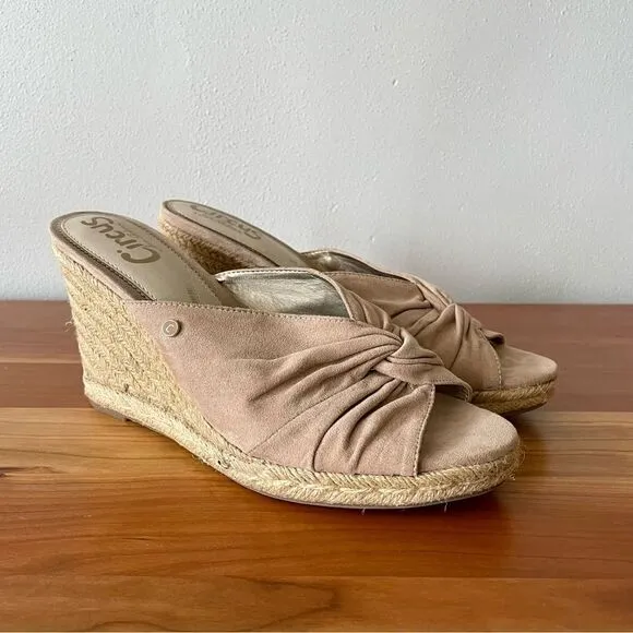 Circus by Sam Edelman Bea Espadrille Beige Wedge Sandals - Size: 9.5