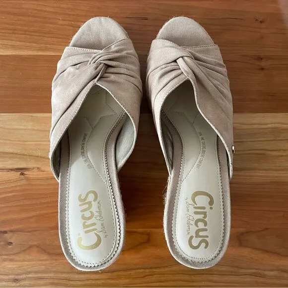 Circus by Sam Edelman Bea Espadrille Beige Wedge Sandals - Size: 9.5