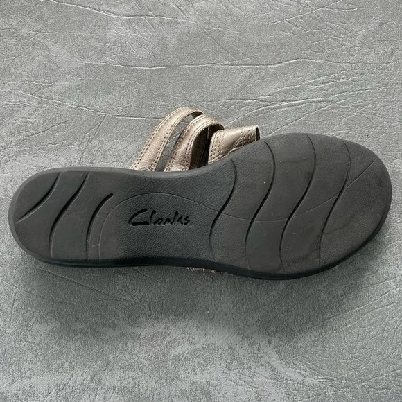 Clarks Leisa Grace Slide Sandals