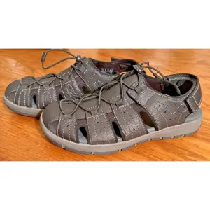 Clark’s Men’s Black Leather Sandals Size 12 US New Vacation Summer Adjustable