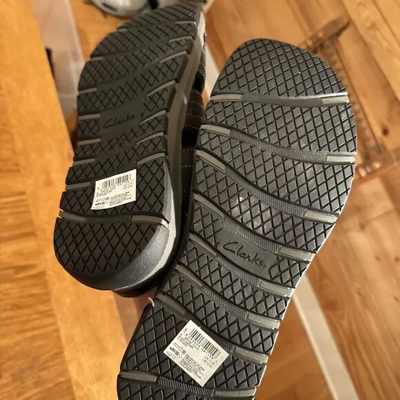 Clark’s Men’s Black Leather Sandals Size 12 US New Vacation Summer Adjustable