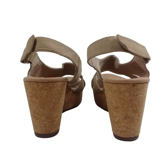 Clarks Women's Annadel Bari Sand Leather Nubuck Wedge Open Toe Sandals Size 7.5M