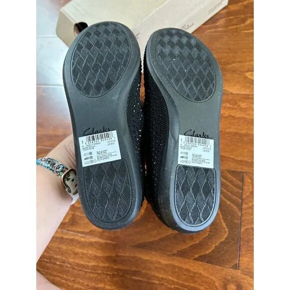 Clarks Women's Carly Dream Loafer Black Rhinestones Size 6 M NEW