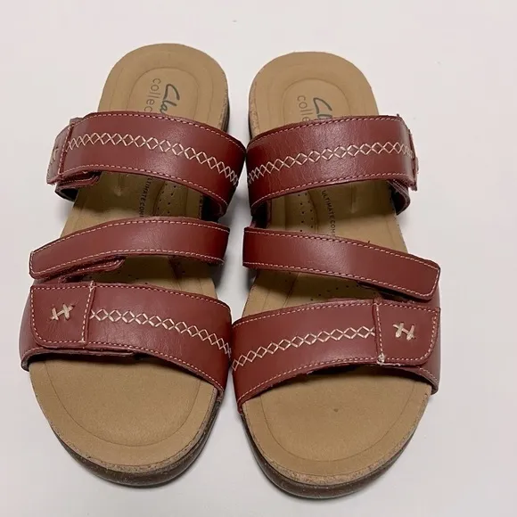Clarks, Women’s Roseville Bay Leather Sandal - Red Leather. Size: 7 M (US). NIB