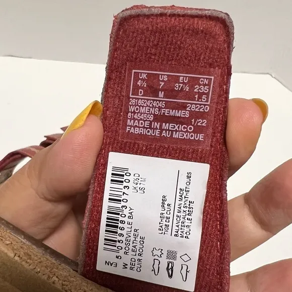 Clarks, Women’s Roseville Bay Leather Sandal - Red Leather. Size: 7 M (US). NIB