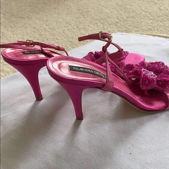CLAUDIA CIUTI fuchsia satin embellished sandals