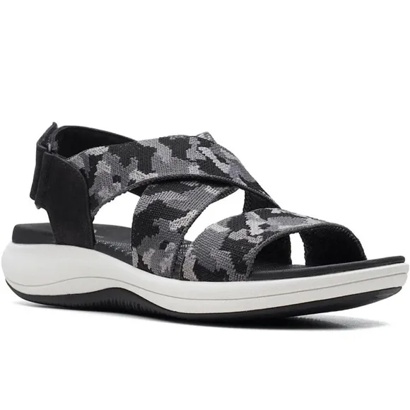 Cloudsteppers by Clarks Womens Mira Lily Adjustable Black Grey Camo Sandals 10