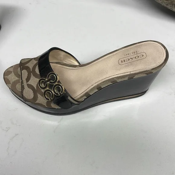 COACH Geri Canvas Wedge Sandals 🤎 Size 8