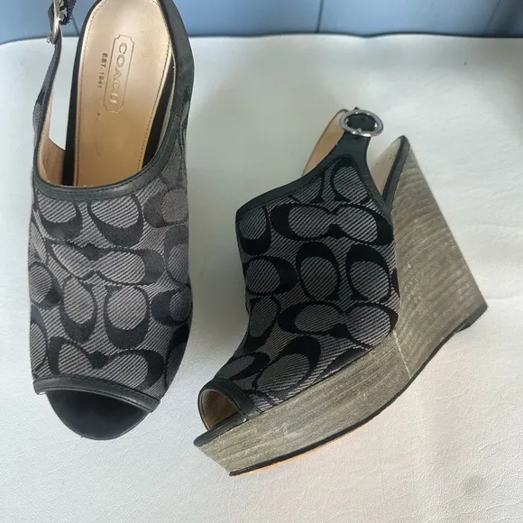 Coach Jackie Wedge Peep Toe Platforms Signature C Fabric Graphite &amp; Black 8.5 B