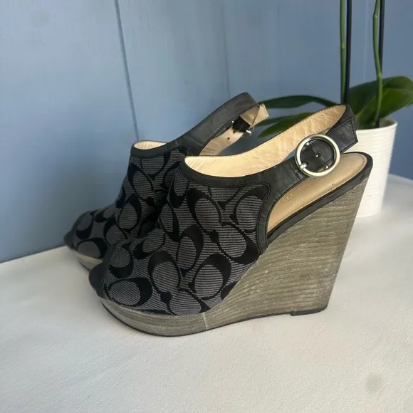 Coach Jackie Wedge Peep Toe Platforms Signature C Fabric Graphite &amp; Black 8.5 B