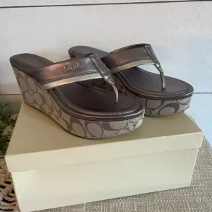 Coach Jody Silver Metallic Wedge Sandals Size 7