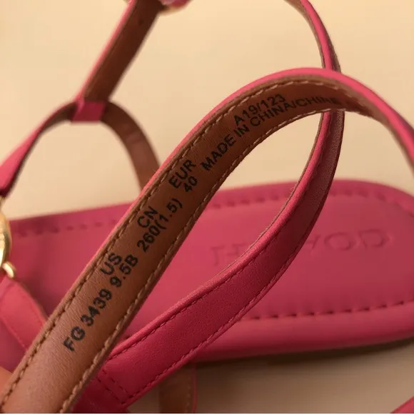 COACH Sandals Sz 9.5