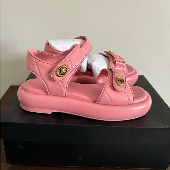 COACHPeyton Sandals size 8 1/2