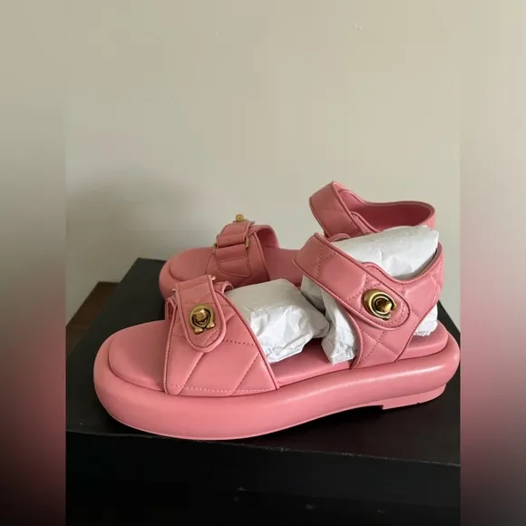 COACHPeyton Sandals size 8 1/2