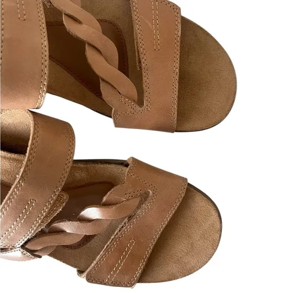 Cobb Hill May slide wedge leather sandals 7.5 NEW