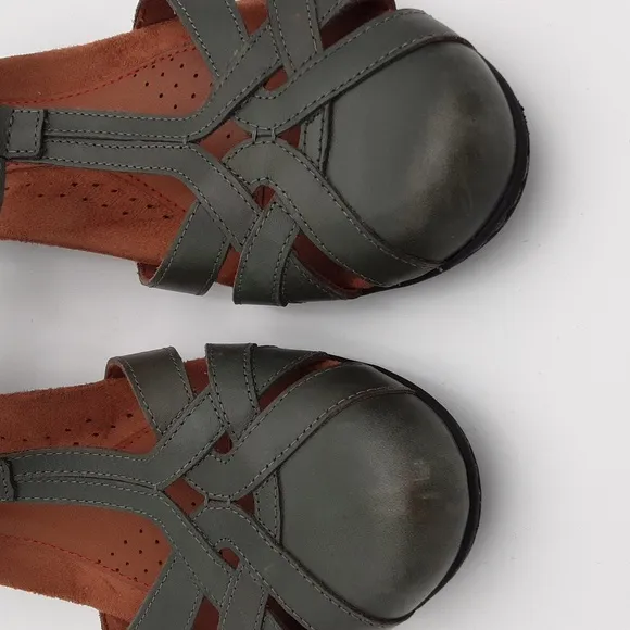 Cobb Hill Women's Aubrey  leather sandals green size 11M casual vacation office