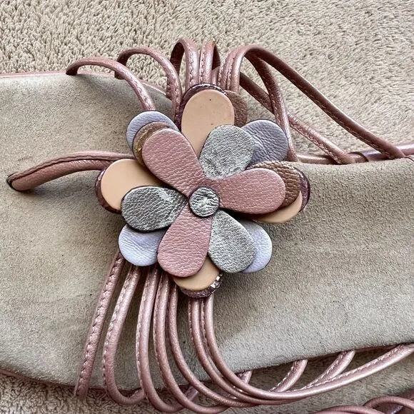 Cole Haan Camdyn Pearlized Pink Daisy Slide Flat Sandals w/ Toe Post Women’s 6.5