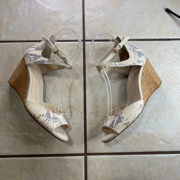 Cole Haan Grand OS Women Sadie Wedge Sandals Shoe 7.5 Heel Cream Gray Snake