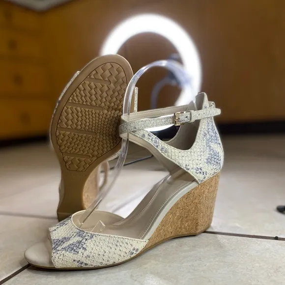 Cole Haan Grand OS Women Sadie Wedge Sandals Shoe 7.5 Heel Cream Gray Snake