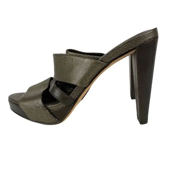 COLE HAAN / NIKE AIR Gold Leather Slide Sandals -7