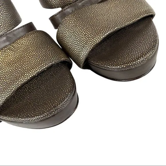 COLE HAAN / NIKE AIR Gold Leather Slide Sandals -7