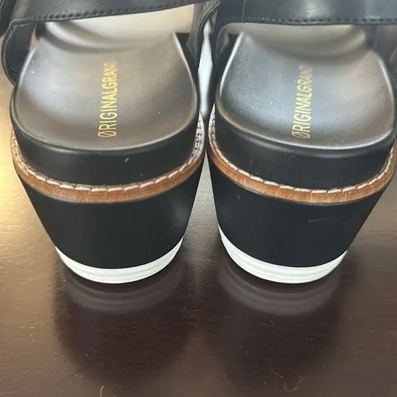 COLE HAAN Womens OriginalGrand PeytonFlatform Sandals Black Sz 9 Comfy Vacation