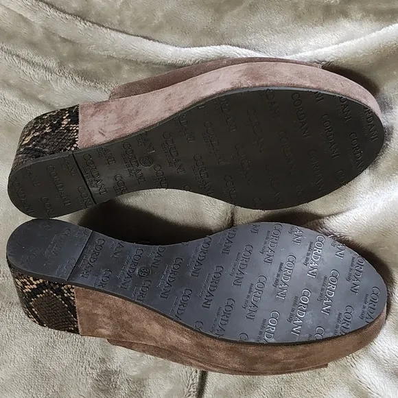 Cordani made in Italy brown suede platform wedge sandals NWOB size 39/8.5