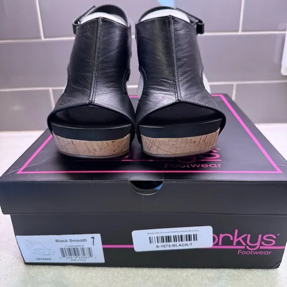 Corkys Tiffanie Smooth Black Wedge Sandals - NWT/NIB