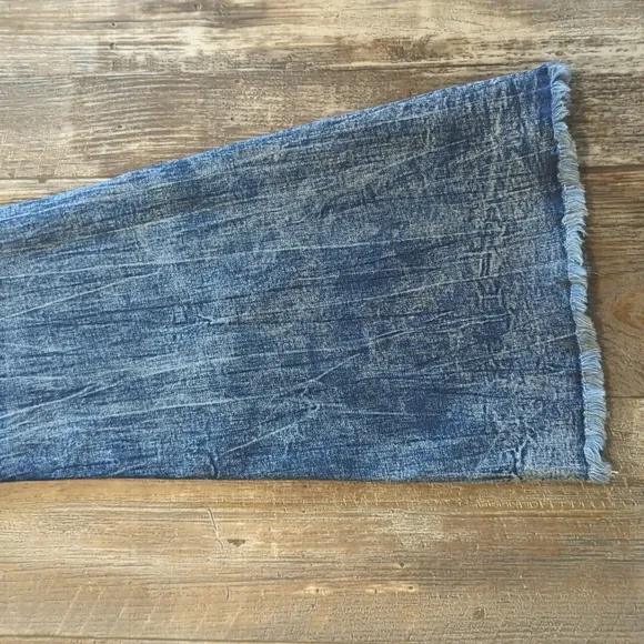 COWGIRL TUFF &quot;C. Breeze&quot; flares wide leg jeans acid wash bell bottoms 30R 30x33L