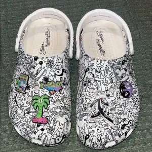 Crocs Classic Clog Limited Steven Harrington Collage Art White sz Junior 6 EUC