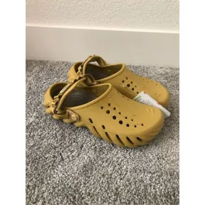 Crocs Echo Clog Desert Grass Men’s Sandals Slides Size 9 New