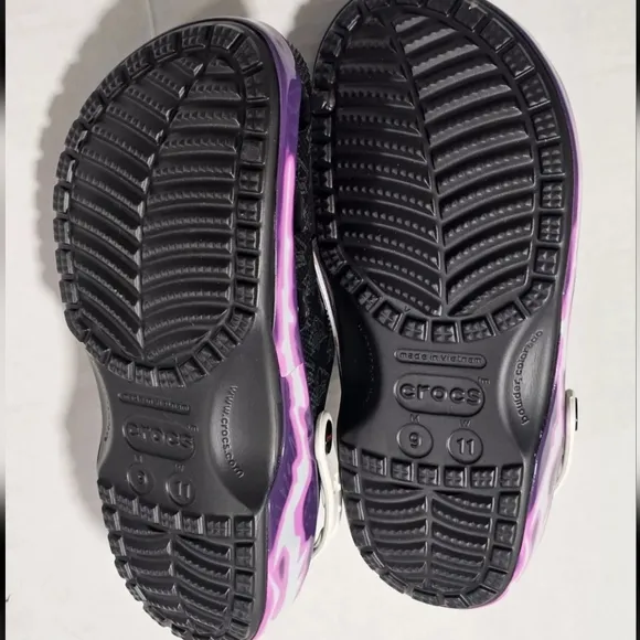✨Crocs Jujutsu Kaisen Classic Clogs Black Unisex Slip On Durable Limited Edition