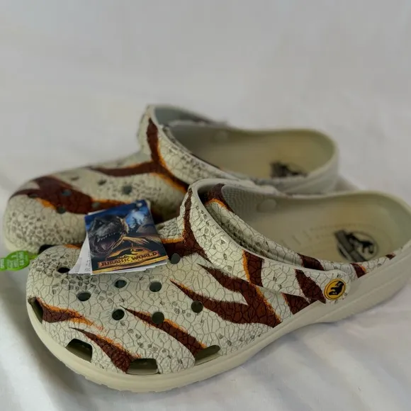 Crocs Jurassic World Park Clog Universal Men 10 Women 12 NWT (No Jibbitz) RARE