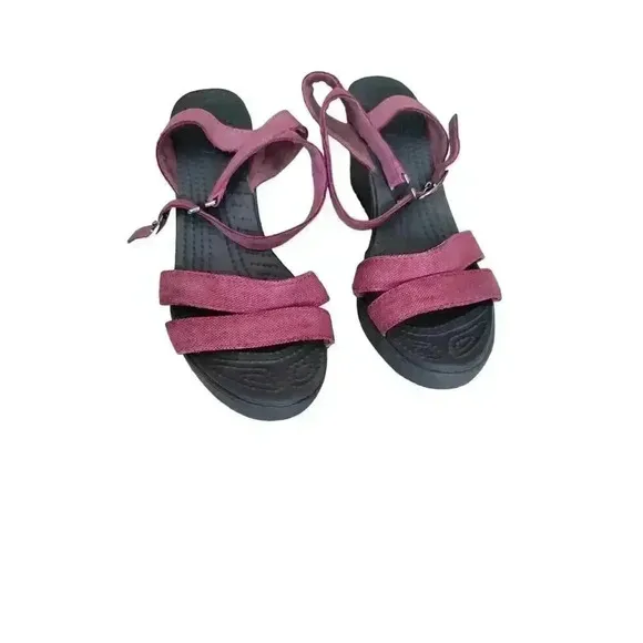 Crocs Leigh Wedge Pink Staps  RARE  Women's Size 7