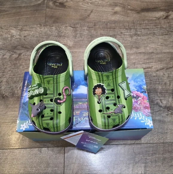 Crocs X Disney Encanto Glow in the Dark  Sandals Toddler Girls C8