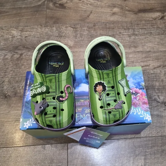 Crocs X Disney Encanto Glow in the Dark  Sandals Toddler Girls C8