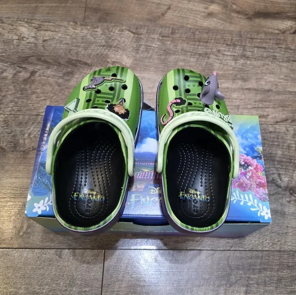 Crocs X Disney Encanto Glow in the Dark  Sandals Toddler Girls C8